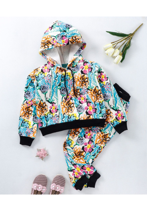Tiara Full Sleeves Flower Print Hoodie With Joggers Fleece Set - Green